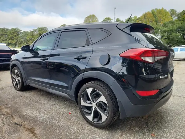 KM8J33A22GU024859 2016 HYUNDAI TUCSON - Image 2