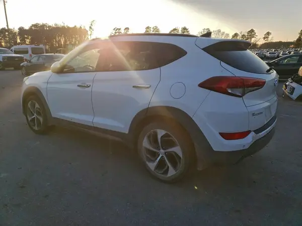 KM8J33A22GU025624 2016 HYUNDAI TUCSON - Image 2