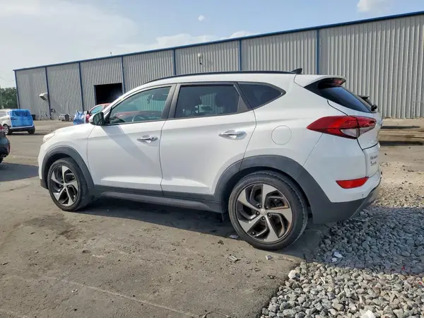 KM8J33A22GU025879 2016 HYUNDAI TUCSON - Image 2