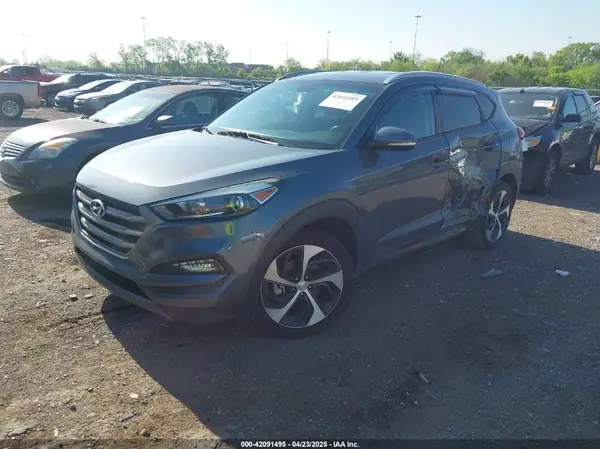 KM8J33A22GU027907 2016 HYUNDAI TUCSON - Image 2