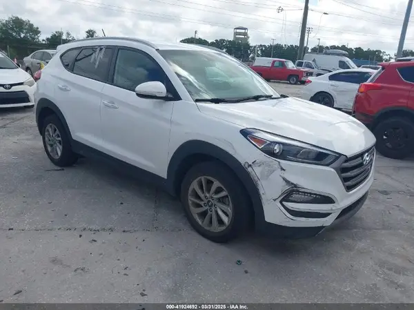 KM8J33A22GU081868 2016 HYUNDAI TUCSON - Image 1