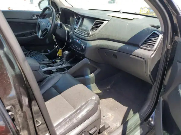 KM8J33A22GU085600 2016 HYUNDAI TUCSON - Image 8