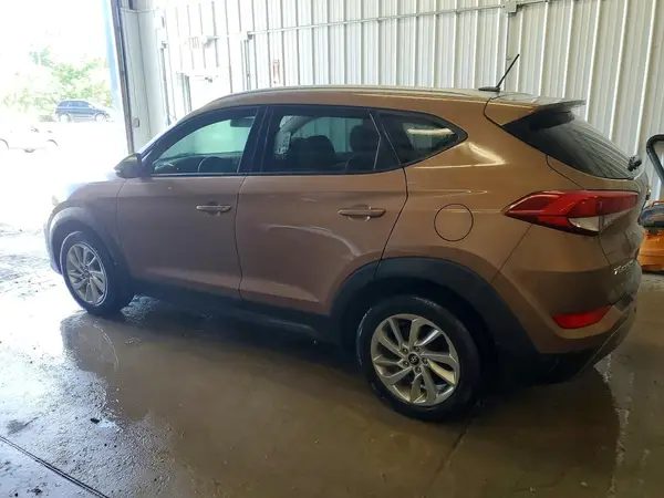 KM8J33A22GU095320 2016 HYUNDAI TUCSON - Image 2