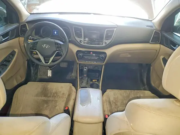KM8J33A22GU095320 2016 HYUNDAI TUCSON - Image 8