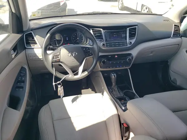 KM8J33A22GU106980 2016 HYUNDAI TUCSON - Image 8