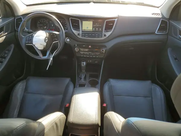 KM8J33A22GU117803 2016 HYUNDAI TUCSON - Image 8