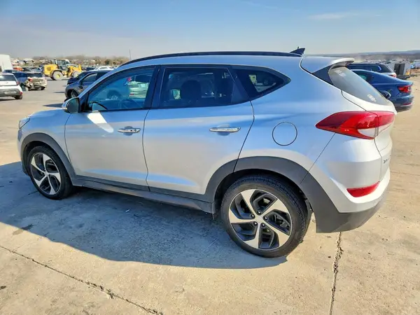 KM8J33A22GU118756 2016 HYUNDAI TUCSON - Image 2