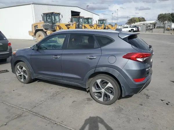 KM8J33A22GU121107 2016 HYUNDAI TUCSON - Image 2