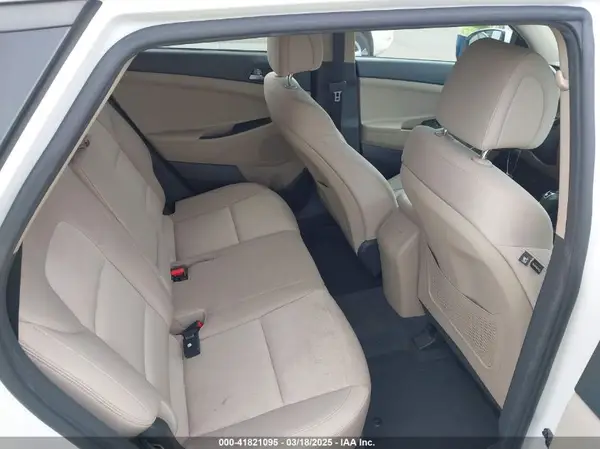 KM8J33A22GU130857 2016 HYUNDAI TUCSON - Image 8