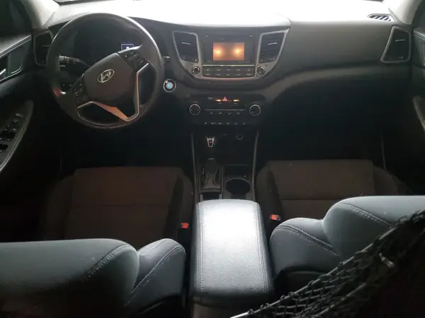 KM8J33A22GU131829 2016 HYUNDAI TUCSON - Image 8