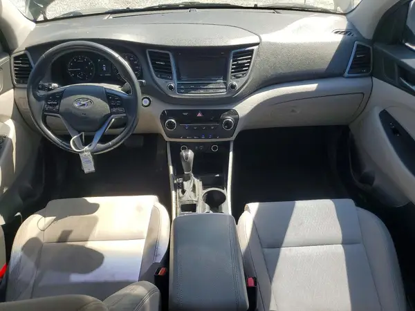 KM8J33A22GU133211 2016 HYUNDAI TUCSON - Image 8