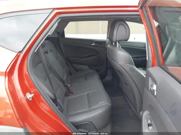 KM8J33A22GU148131 2016 HYUNDAI TUCSON - Image 8