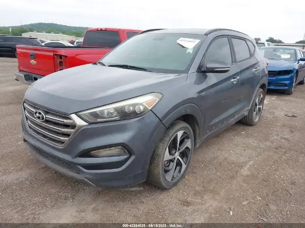 KM8J33A22GU181677 2016 HYUNDAI TUCSON - Image 2