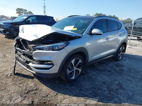 KM8J33A22GU189391 2016 HYUNDAI TUCSON - Image 2