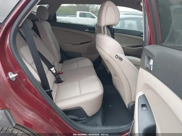 KM8J33A22GU199712 2016 HYUNDAI TUCSON - Image 8