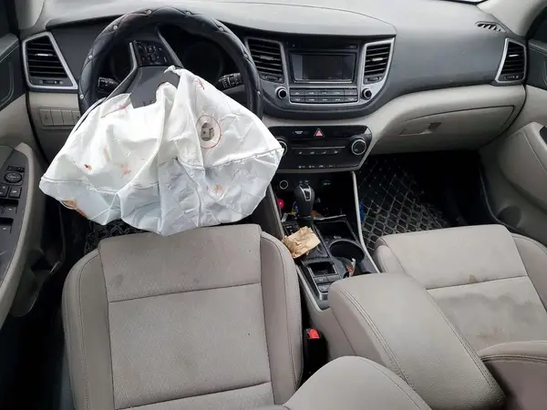 KM8J33A22GU222891 2016 HYUNDAI TUCSON - Image 8