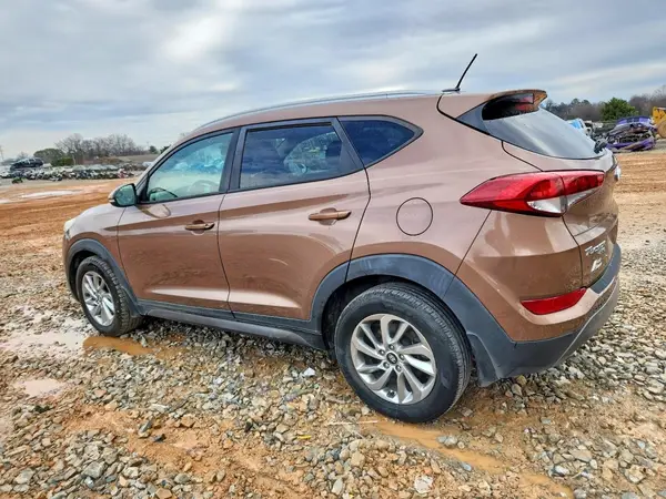 KM8J33A22GU230568 2016 HYUNDAI TUCSON - Image 2