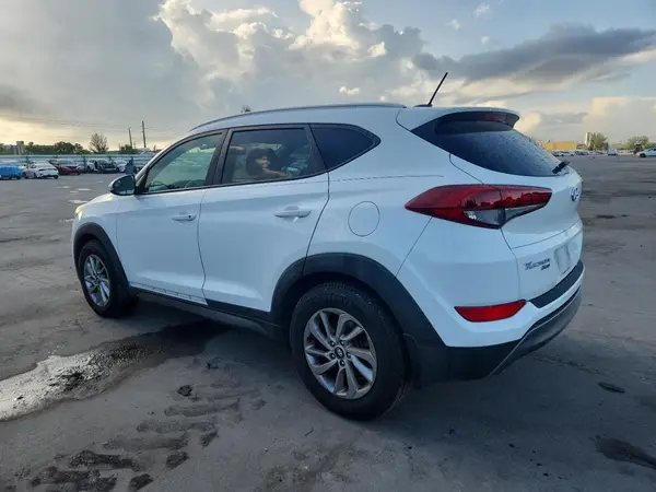 KM8J33A22GU233373 2016 HYUNDAI TUCSON - Image 2