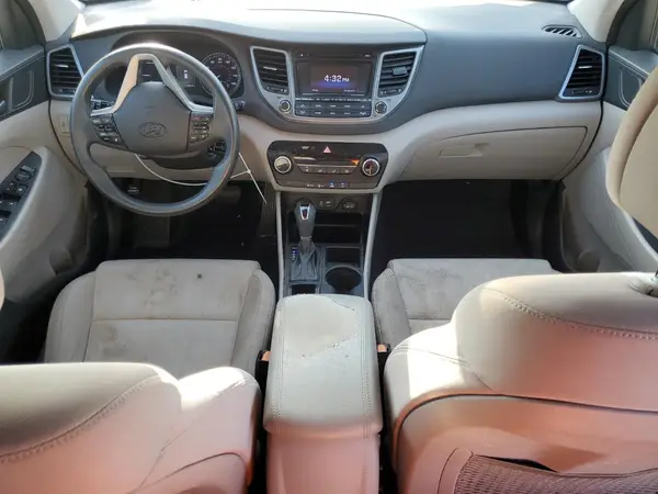 KM8J33A22GU242087 2016 HYUNDAI TUCSON - Image 8
