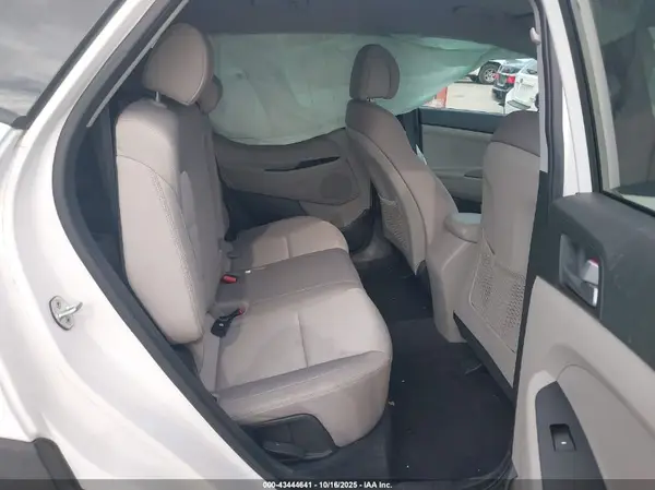 KM8J33A22GU242249 2016 HYUNDAI TUCSON - Image 8