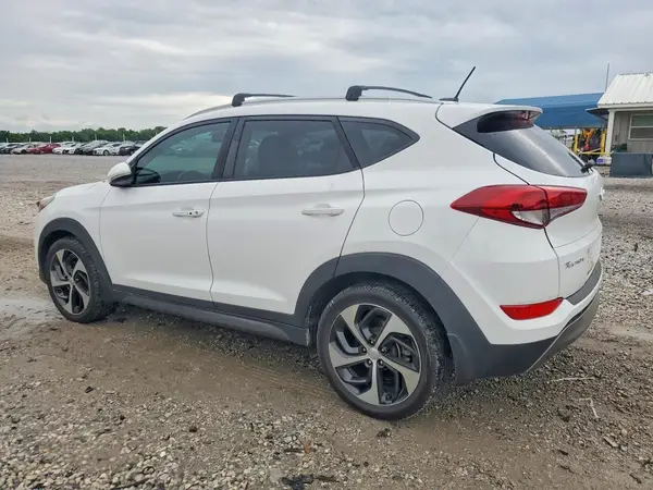 KM8J33A22GU243420 2016 HYUNDAI TUCSON - Image 2