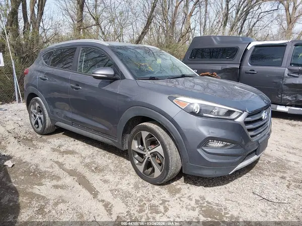 KM8J33A22HU286611 2017 HYUNDAI TUCSON - Image 1