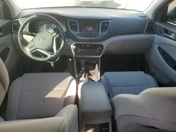 KM8J33A22HU290688 2017 HYUNDAI TUCSON - Image 8