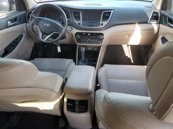 KM8J33A22HU321504 2017 HYUNDAI TUCSON - Image 8