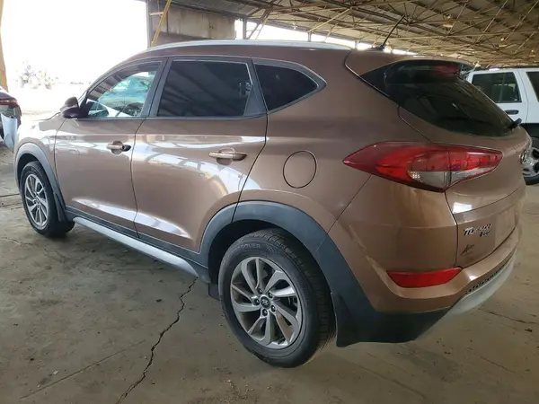 KM8J33A22HU356818 2017 HYUNDAI TUCSON - Image 2