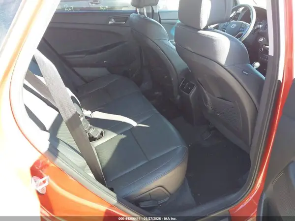 KM8J33A22HU372114 2017 HYUNDAI TUCSON - Image 8