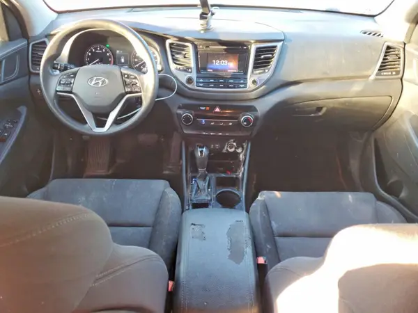 KM8J33A22HU372467 2017 HYUNDAI TUCSON - Image 8