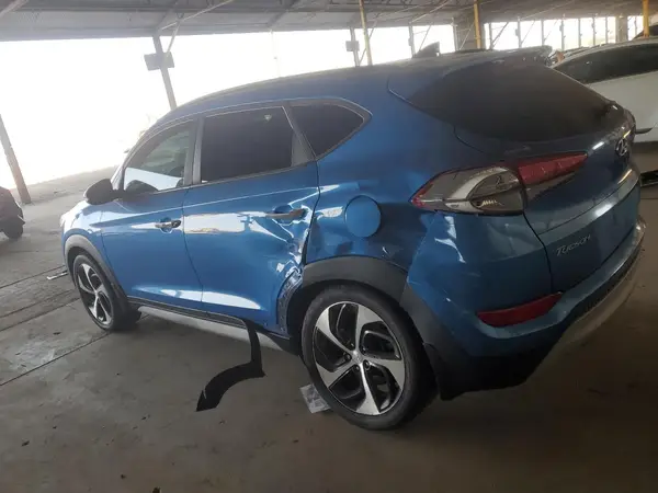 KM8J33A22HU373151 2017 HYUNDAI TUCSON - Image 2