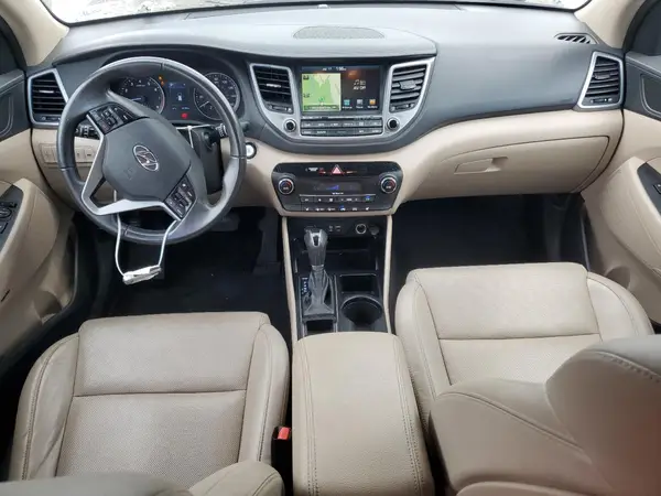 KM8J33A22HU375451 2017 HYUNDAI TUCSON - Image 8