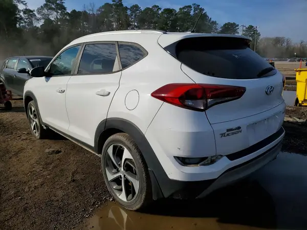 KM8J33A22HU376454 2017 HYUNDAI TUCSON - Image 2