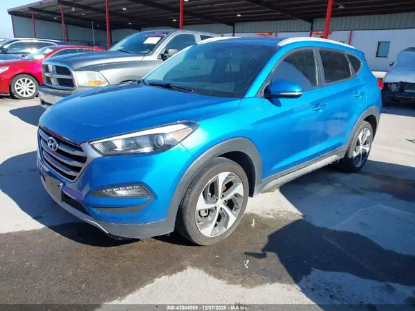 KM8J33A22HU378785 2017 HYUNDAI TUCSON - Image 2
