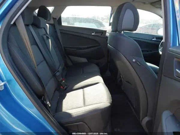 KM8J33A22HU378785 2017 HYUNDAI TUCSON - Image 8
