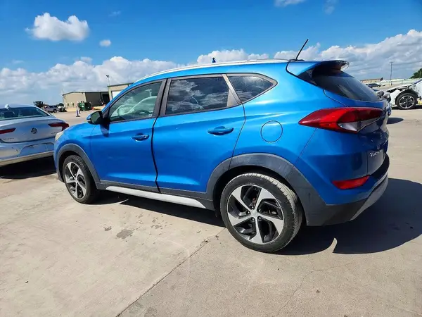 KM8J33A22HU387647 2017 HYUNDAI TUCSON - Image 2