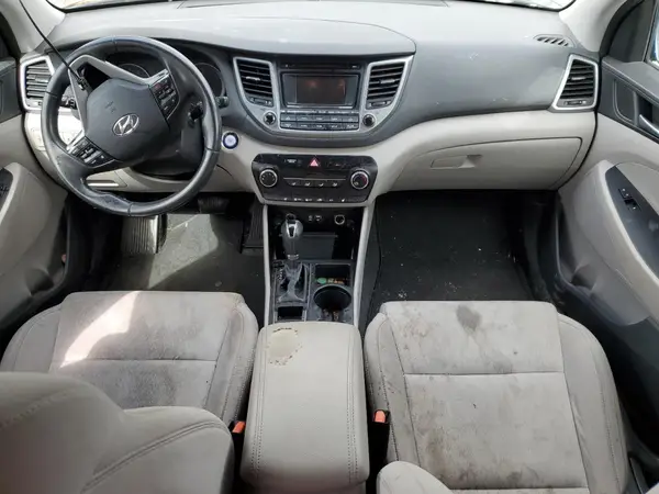 KM8J33A22HU388846 2017 HYUNDAI TUCSON - Image 8