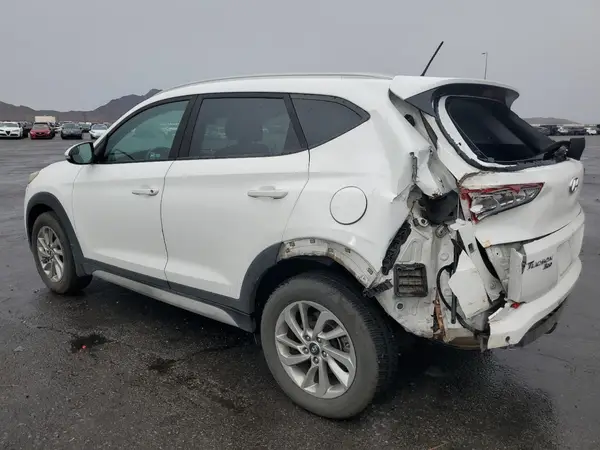 KM8J33A22HU396428 2017 HYUNDAI TUCSON - Image 2