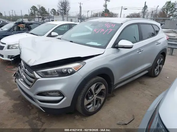 KM8J33A22HU426964 2017 HYUNDAI TUCSON - Image 2