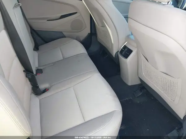 KM8J33A22HU434711 2017 HYUNDAI TUCSON - Image 8