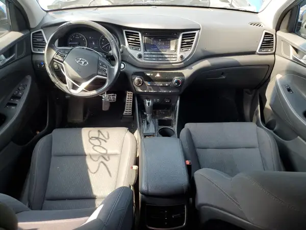 KM8J33A22HU445126 2017 HYUNDAI TUCSON - Image 8