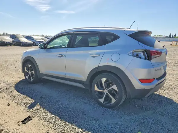 KM8J33A22HU463593 2017 HYUNDAI TUCSON - Image 2