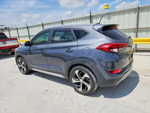 KM8J33A22HU475159 2017 HYUNDAI TUCSON - Image 2