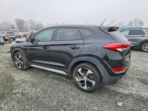 KM8J33A22HU505924 2017 HYUNDAI TUCSON - Image 2