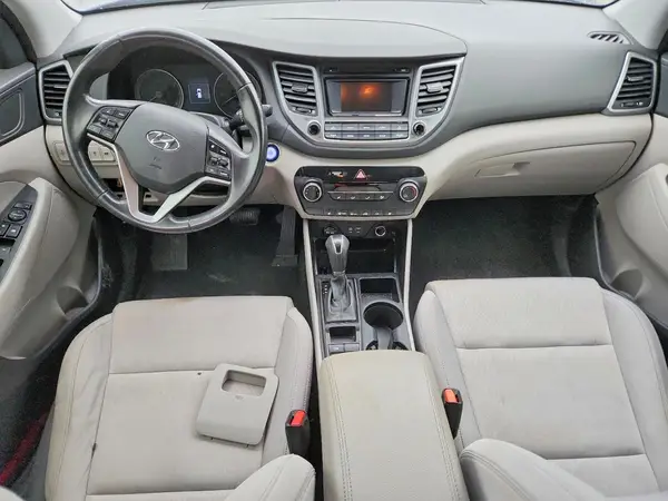 KM8J33A22HU505924 2017 HYUNDAI TUCSON - Image 8