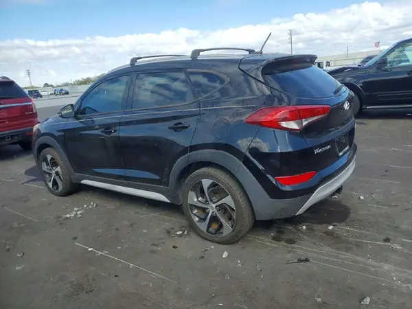KM8J33A22HU506958 2017 HYUNDAI TUCSON - Image 2