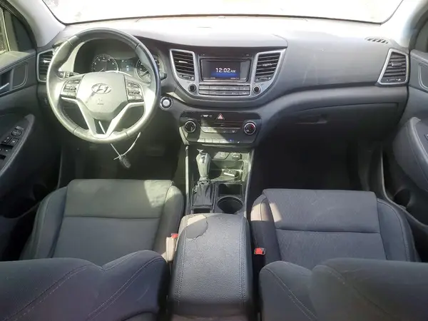 KM8J33A22HU506958 2017 HYUNDAI TUCSON - Image 8