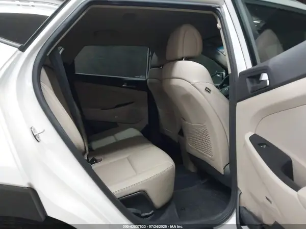 KM8J33A22HU527485 2017 HYUNDAI TUCSON - Image 8