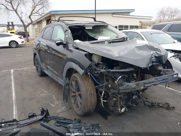 KM8J33A22HU528622 2017 HYUNDAI TUCSON - Image 1